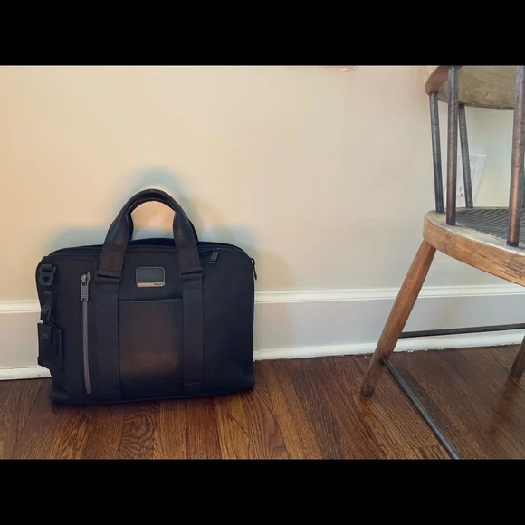 Tumi - Academy Brief - Alpha Bravo - Barely Used!